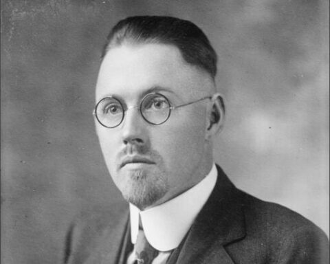 Le médecin charlatan John Brinkley et ses greffes de testicules de bouc au Kansas au début du XXe siècle