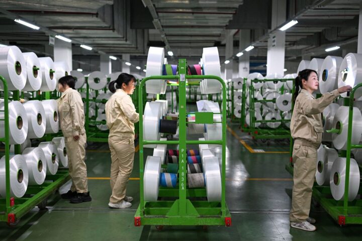 Le polyester recyclé produit plus de microplastiques que le polyester vierge selon une étude