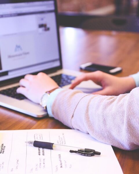 Le site des impôts se transforme et propose de nouveaux services améliorés.