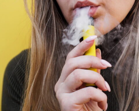 Le vapotage en France : un rapport révèle les dangers du double usage et la polémique autour de l'article 23