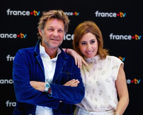 Léa Salamé et Laurent Delahousse remplacés au JT de France 2 pendant les vacances de fin d'année