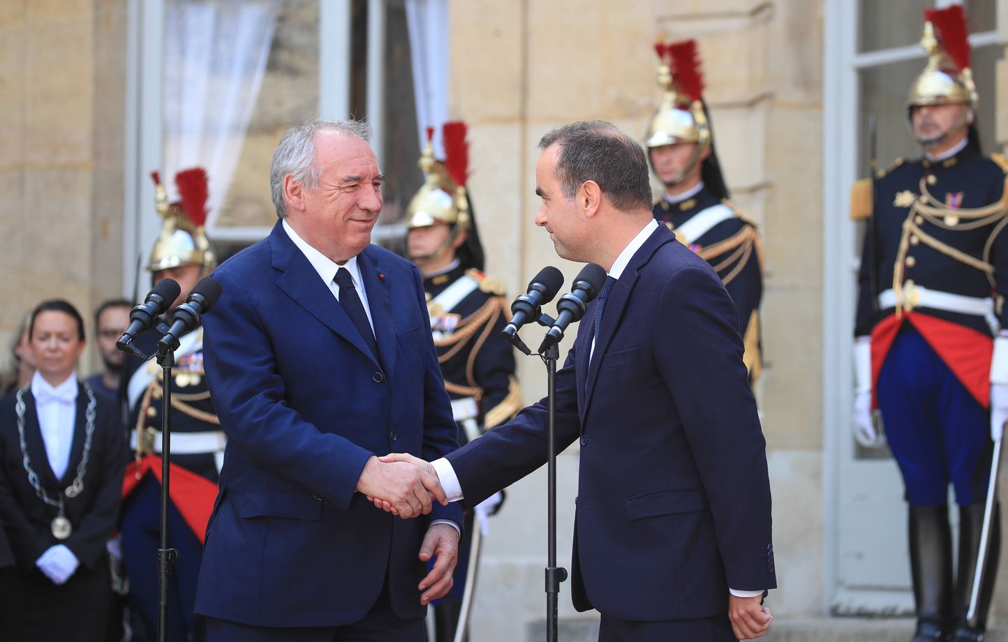 Lecornu annonce la fin des privilèges à vie pour les anciens Premiers ministres en France