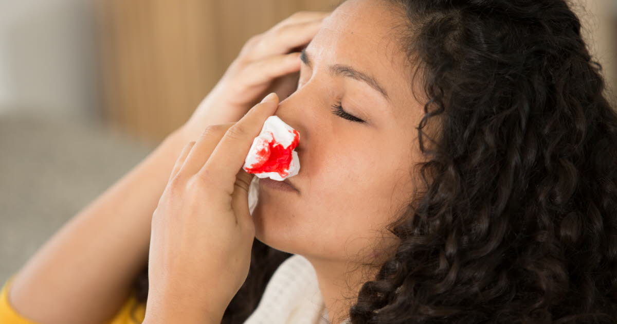 Les causes et les signes d'alerte des saignements de nez fréquents