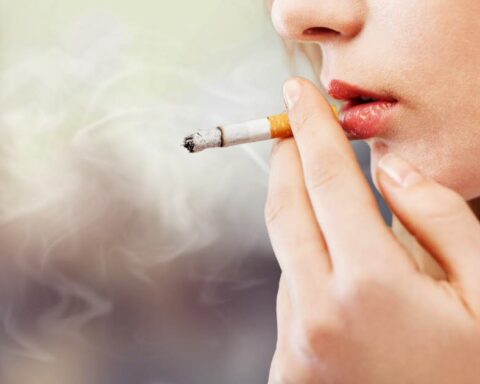 Les dangers du tabac pour la santé oculaire : un facteur aggravant des maladies comme le glaucome et la rétinopathie diabétique