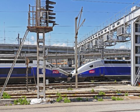 Les tarifs des billets de train Ouigo connaissent une hausse significative.