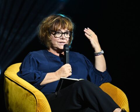 LFI saisit l'Arcom après les propos controversés de Nathalie Saint-Cricq sur Franceinfo