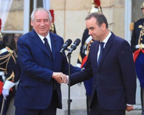 L’instabilité politique en France a marqué 2025 selon un sondage d’Odoxa-Backbone