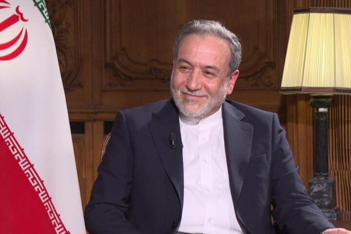 L'Iran se déclare prêt à négocier sur le nucléaire avec les États-Unis, selon son ministre des Affaires étrangères