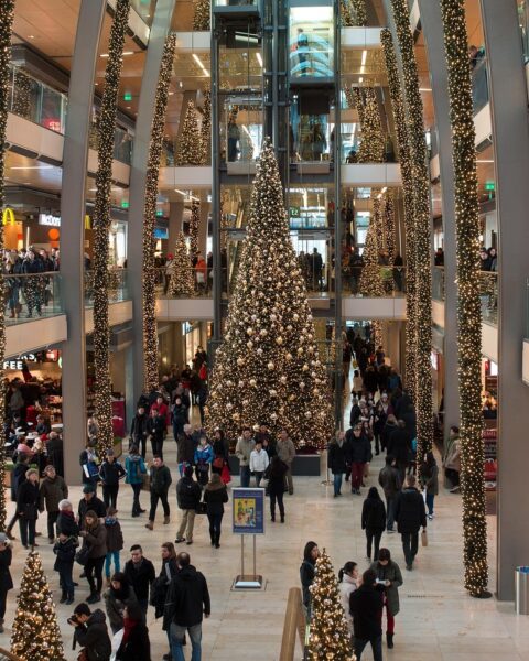 Noël : augmentation significative de la consommation des Français, selon le rapport gouvernemental.