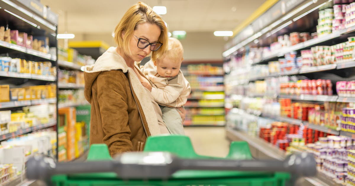 Plus de 58 % des aliments pour bébés en France sont ultra-transformés, alerte 60 Millions de consommateurs