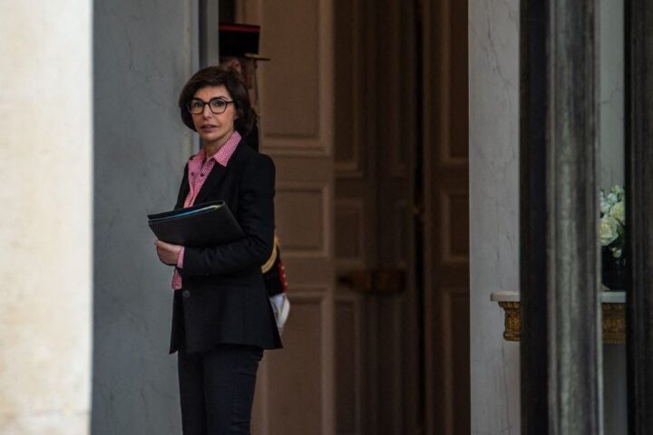 Rachida Dati défend son rôle au gouvernement malgré des perquisitions et accusations de corruption