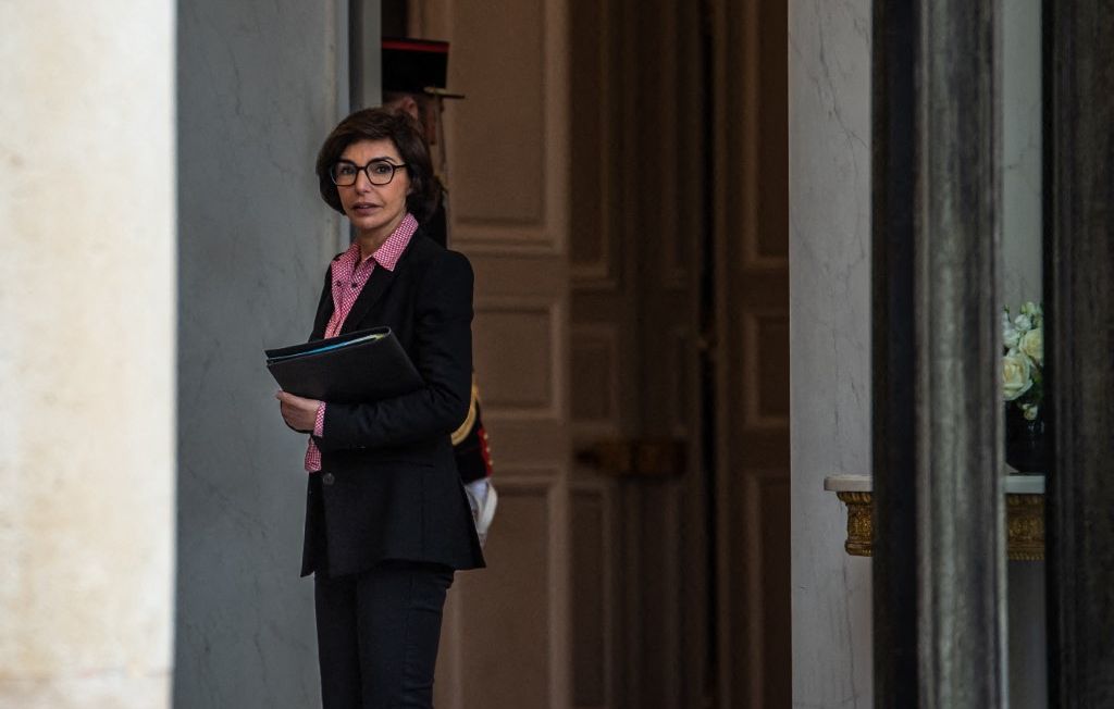 Rachida Dati défend son rôle au gouvernement malgré des perquisitions et accusations de corruption