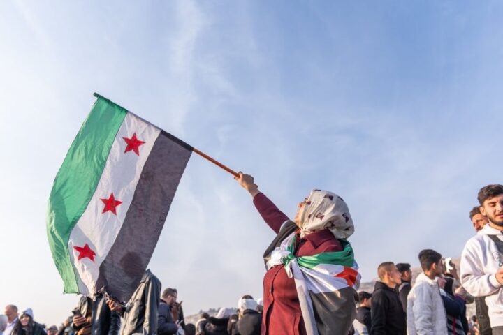 Un an après la chute du régime d'Assad en Syrie, un nouveau chapitre s'ouvre pour le pays
