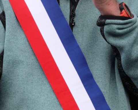 Un candidat à Montargis accusé d'avoir promu la polygamie avant les municipales de 2026