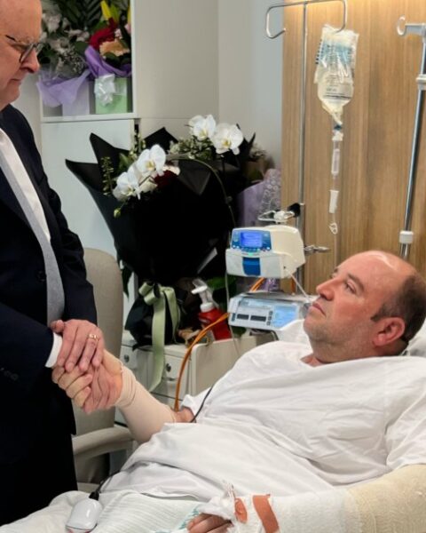 Un héros de Bondi Beach reçoit 1,6 million de dollars en dons publics après avoir désarmé un tireur