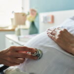 Une femme sur quatre signale des soins irrespectueux en maternité selon une étude nationale