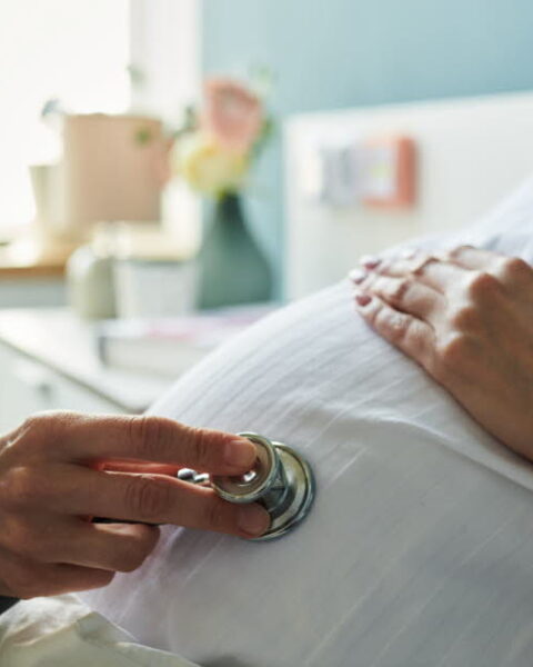 Une femme sur quatre signale des soins irrespectueux en maternité selon une étude nationale