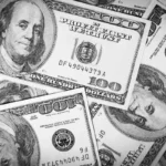 « Une surprise inattendue : un patron offre 240 millions de dollars à ses employés »