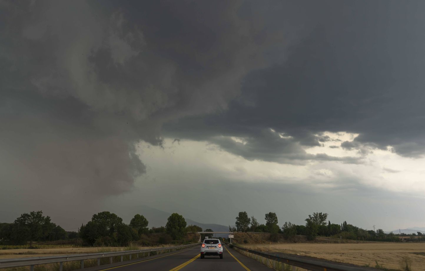 Vigilance orange pluie-inondation pour les Pyrénées-Orientales et la Haute-Corse en raison de fortes précipitations