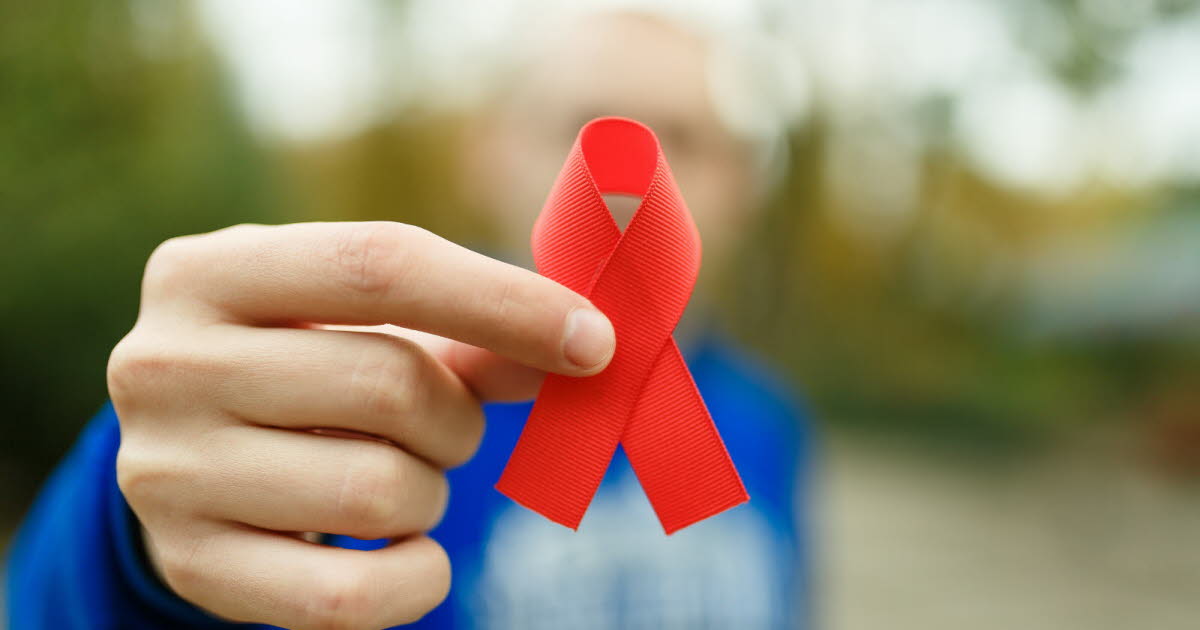 VIH : plus de 5 100 nouvelles contaminations en France en 2024