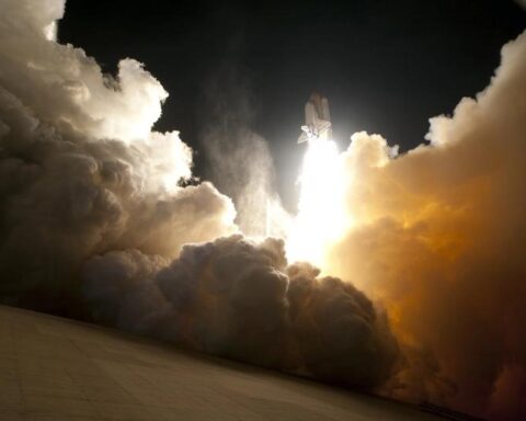 XRP se redresse après une baisse initiale, atteignant 1,85 $ alors que l'intérêt institutionnel monte