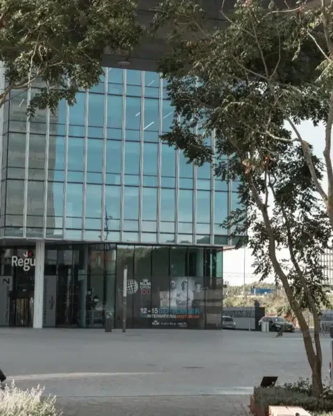 1 405 heures supplémentaires dans une mairie : un excès qui scandalise même ses collègues.