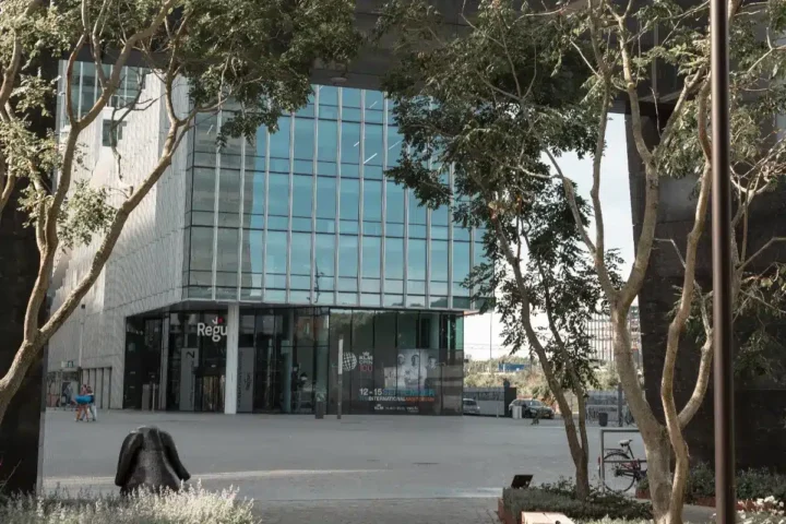 1 405 heures supplémentaires dans une mairie : un excès qui scandalise même ses collègues.