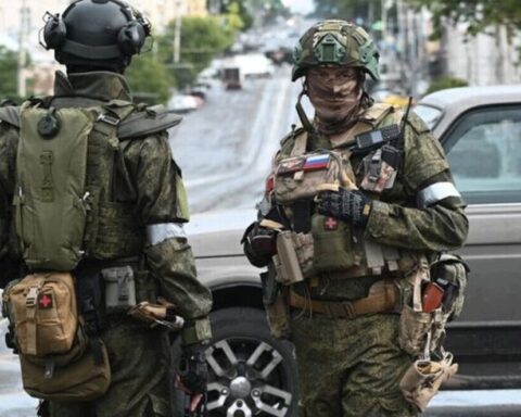 La Russie recrute des étrangers pour la guerre via de faux cabinets de placement