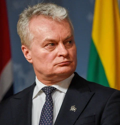 Nausėda pointe une campagne de désinformation autour d’un projet militaire sensible