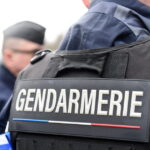 Agression au couteau devant un supermarché à Bracon, les suspects en fuite