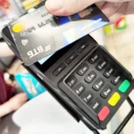 Alerte sur un détail concernant les terminaux de paiement : l'escroquerie au sans contact en forte augmentation.