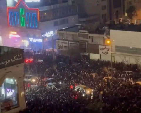 Au moins 217 manifestants tués lors des récentes manifestations à Téhéran selon un médecin