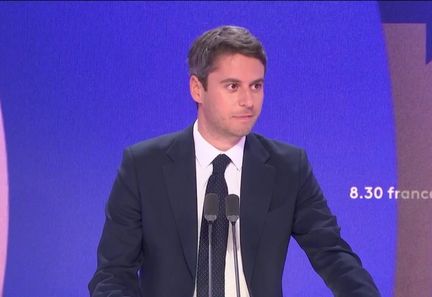 Budget 2026 : Gabriel Attal critique le recours à l'article 49.3 et appelle à une nouvelle méthode