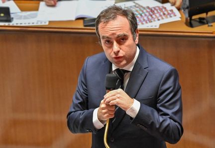 Budget 2026 : Sébastien Lecornu hésite entre le 49.3 et les ordonnances pour l'adoption du texte
