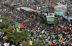 CAN 2025 : Des dizaines de milliers de Sénégalais célèbrent les Lions de la Teranga, Arsenal se qualifie pour les 8es de finale de la Ligue des champions.