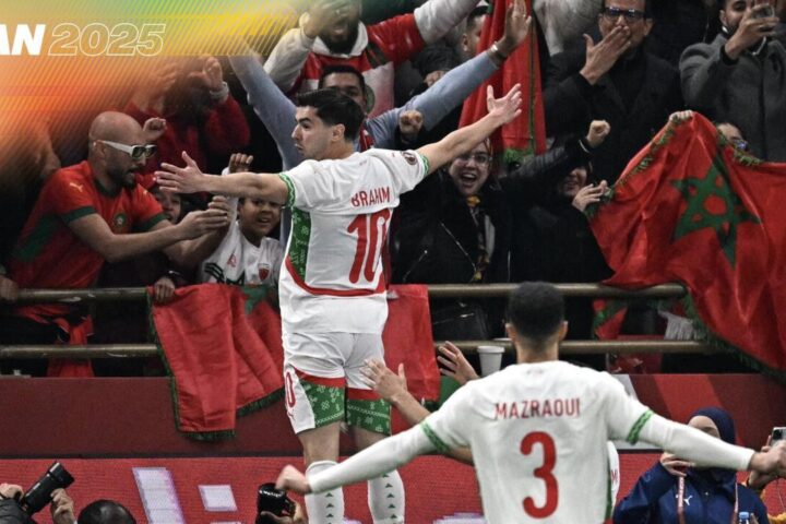 CAN 2025 : le Maroc maîtrise le Cameroun et se qualifie pour les demi-finales, tandis que le Sénégal atteint également le dernier carré.