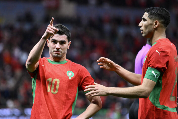 CAN 2025 : Le Maroc se qualifie pour les quarts de finale après une victoire précieux face à la Tanzanie, Diaz souligne l'avantage accordé aux grandes nations par la CAF.