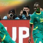 CAN 2025 : Le Sénégal se qualifie pour les quarts de finale face à une valeureuse équipe soudanaise, programme complet et affiches des quarts disponibles.