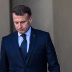 Emmanuel Macron condamne la violence d'État aveugle contre les manifestants en Iran