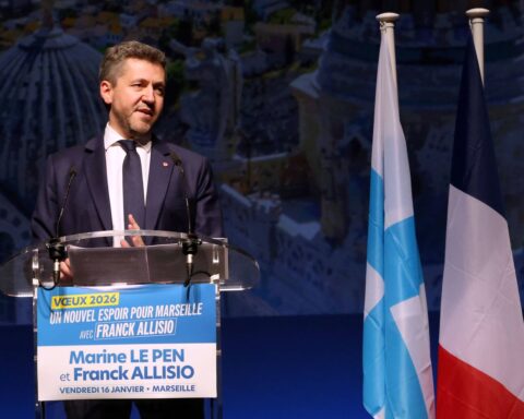 Franck Allisio renvoie le soutien du Parti de la France aux municipales à Marseille