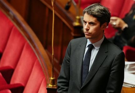 Gabriel Attal cherche à se distancier d'Emmanuel Macron tout en préservant l'unité du bloc central