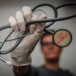 Grève des médecins : l'UFML souligne l'écart entre déclarations et actions du gouvernement