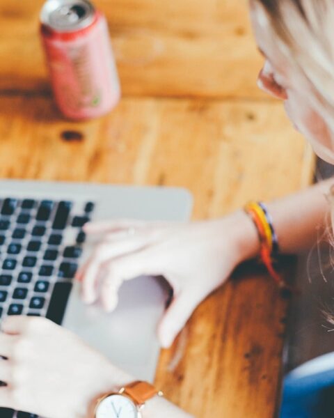 Indemnisation du télétravail : les droits des salariés à connaître en 2026 et leur impact sur le marché du travail