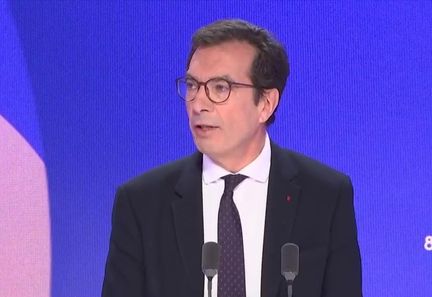 Jean-Pierre Farandou propose un groupe de travail pour définir l'allocation unique en France