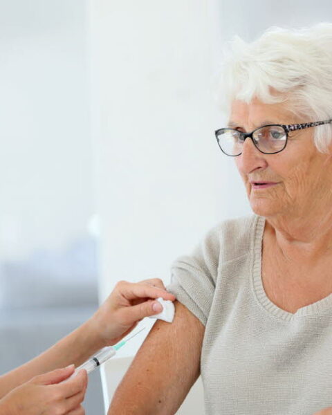 La campagne de vaccination contre la grippe prolongée jusqu'au 28 février en France