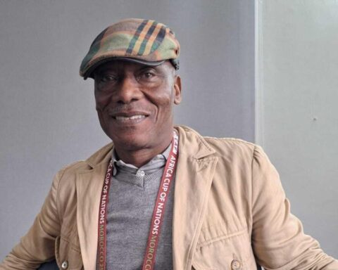 "La légende camerounaise Joseph-Antoine Bell appelle à préserver l'âme de la CAN alors que l'Égypte élimine la Côte d'Ivoire en 2025."