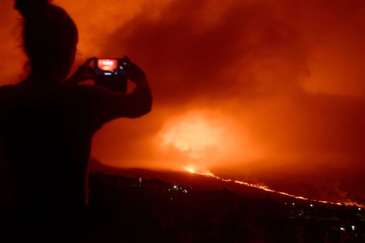 La Réunion : l'éruption du Piton de la Fournaise s'achève, une reprise de l'activité n'est pas exclue