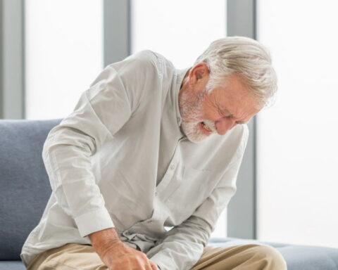 La thérapie cellulaire à base de fibroblastes gingivaux montre des promesses contre l'arthrose du genou en phase Ib