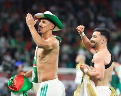 "La victoire sur le fil de l'Algérie face à la RD Congo : une joie méritée pour les supporters"