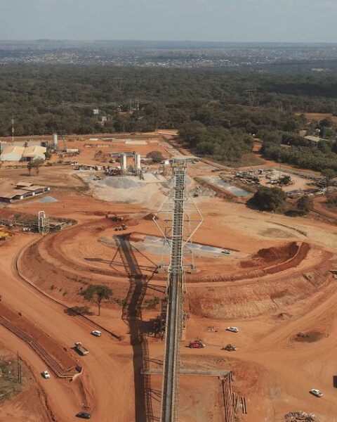 L'Afrique face à la transformation de ses ressources minérales et aux défis de la gouvernance